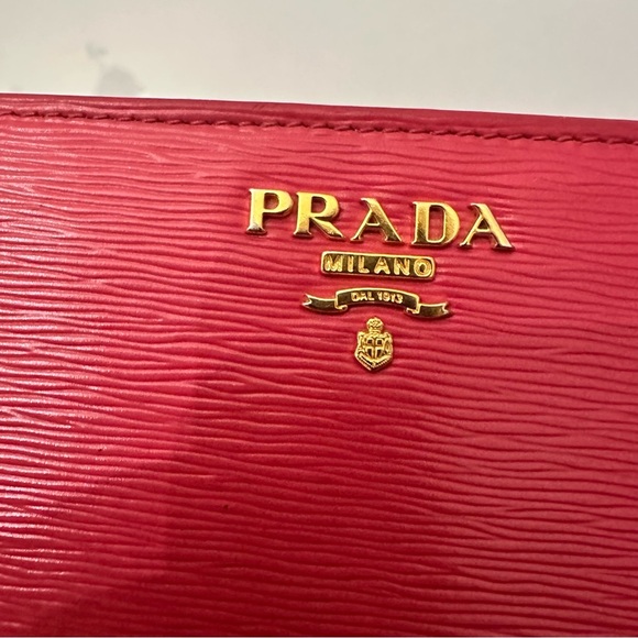 Authentic Prada Saffiano Wallet - Picture 3 of 6